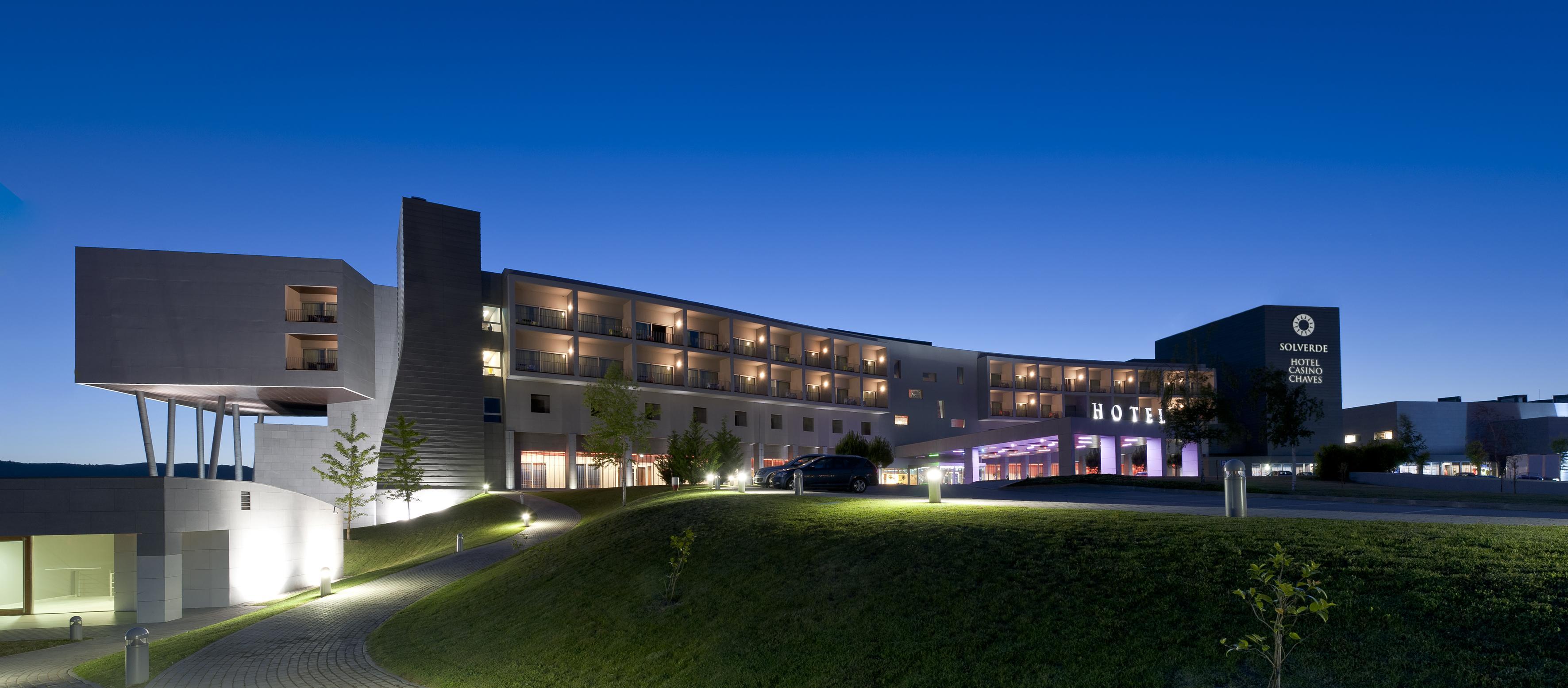 Hotel Casino Кавес Екстериор снимка