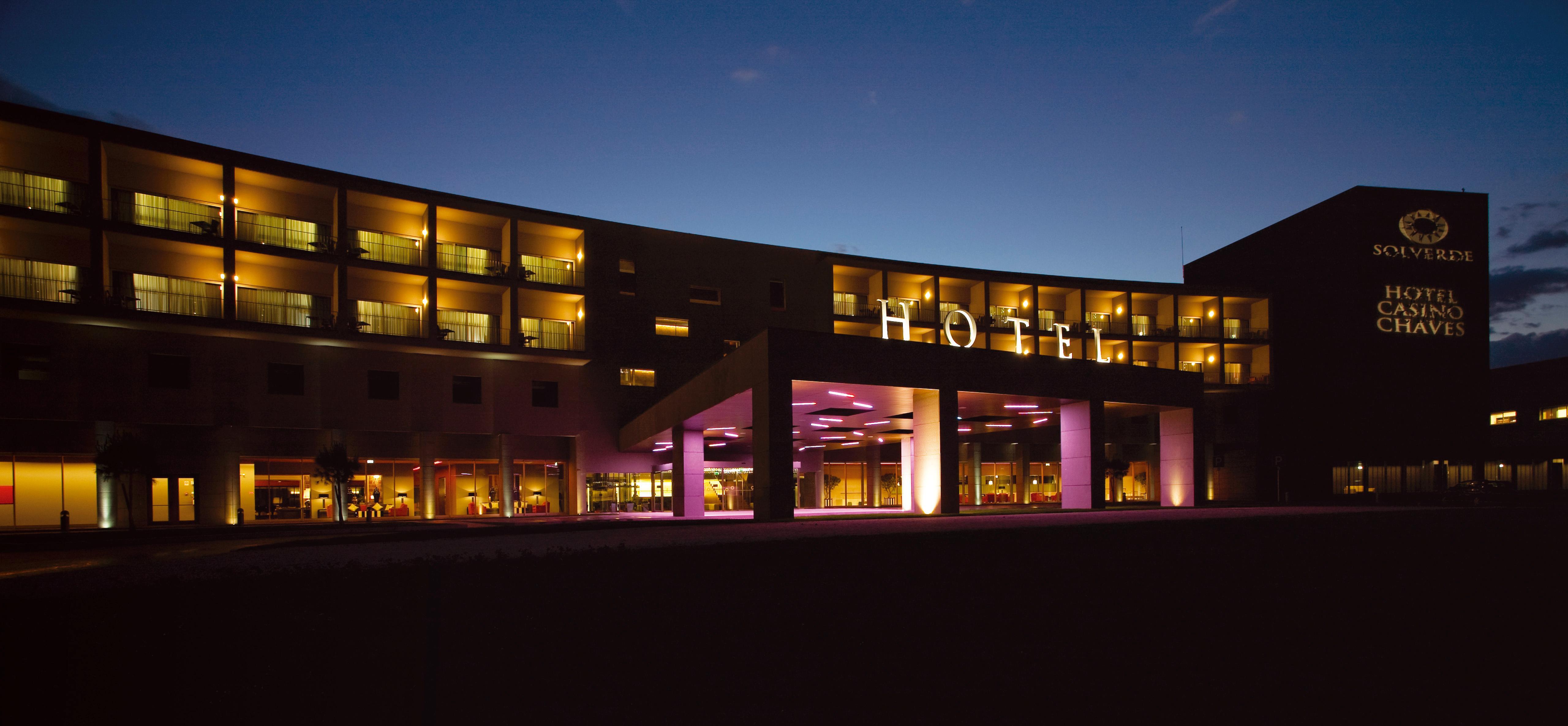 Hotel Casino Кавес Екстериор снимка